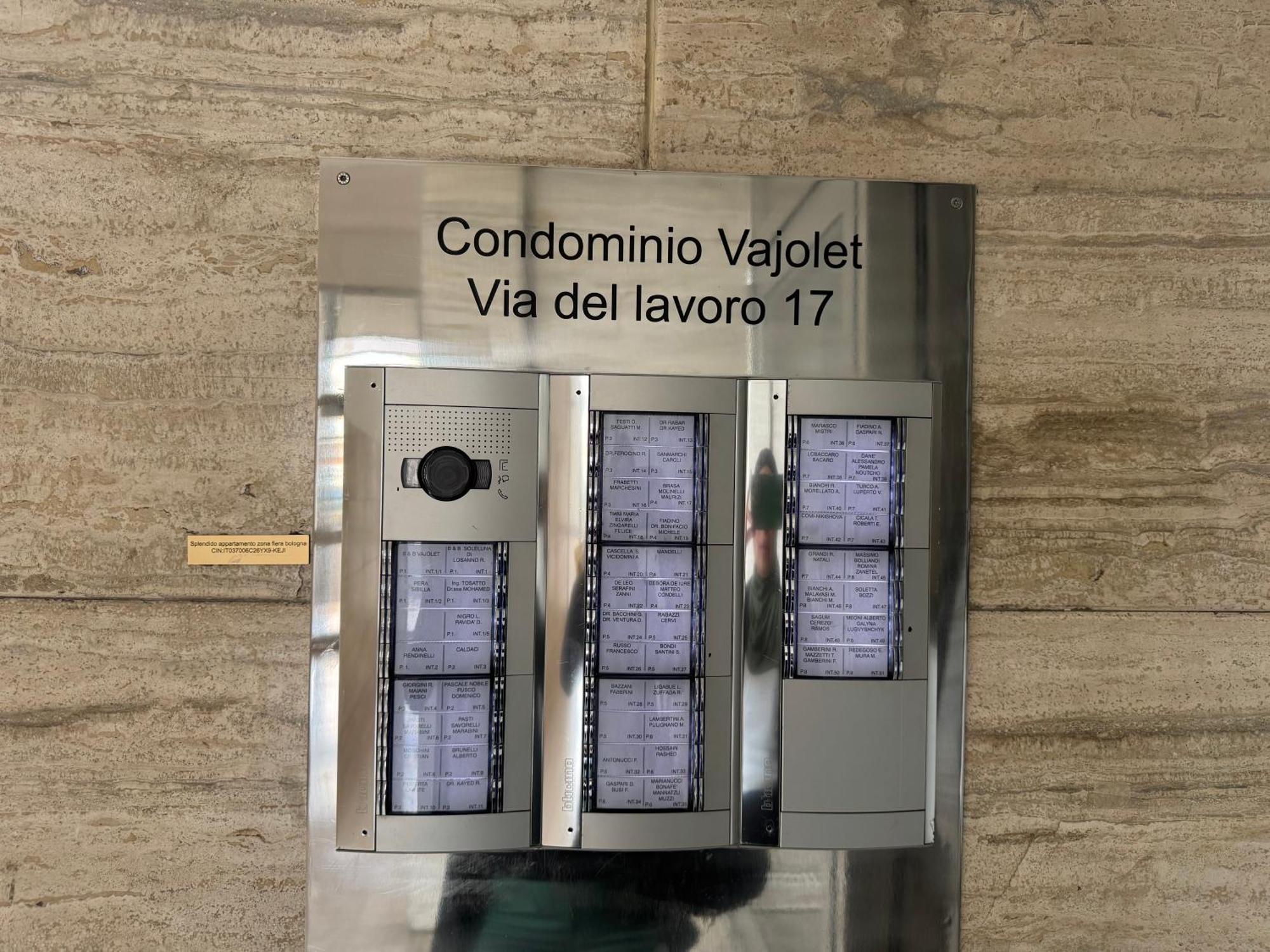 Splendido Appartamento In Zona Fiera A ボローニャ エクステリア 写真